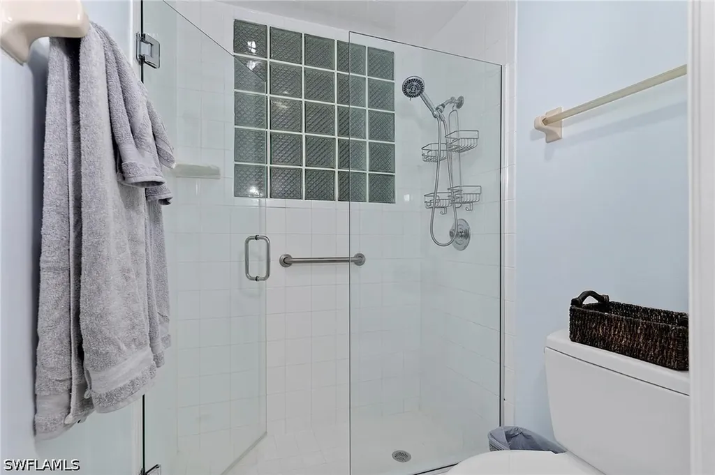 101 Fox Glen Drive Naples FL 34104