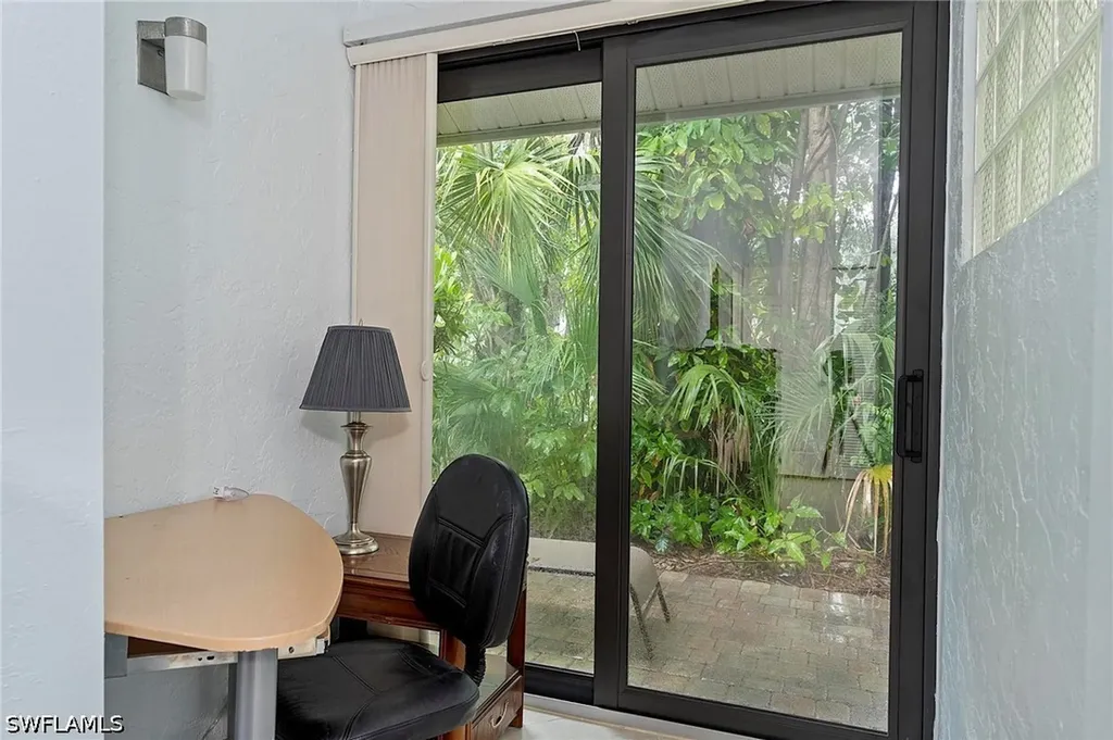 101 Fox Glen Drive Naples FL 34104
