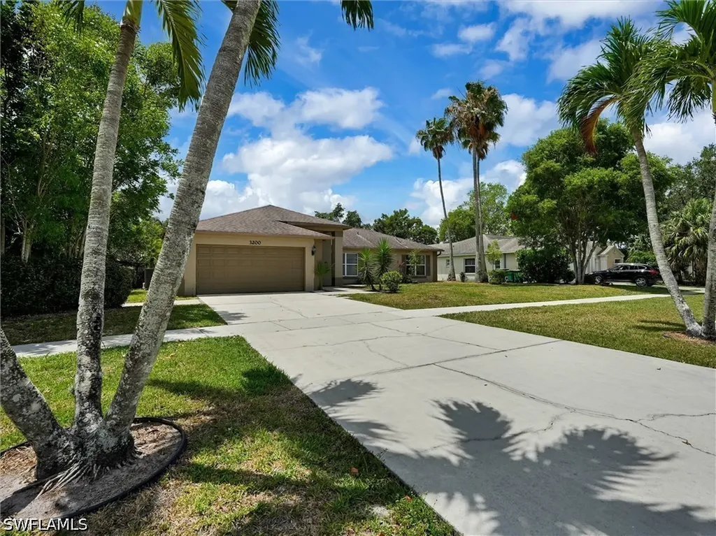 3200 Orange Grove Trail Naples FL 34120