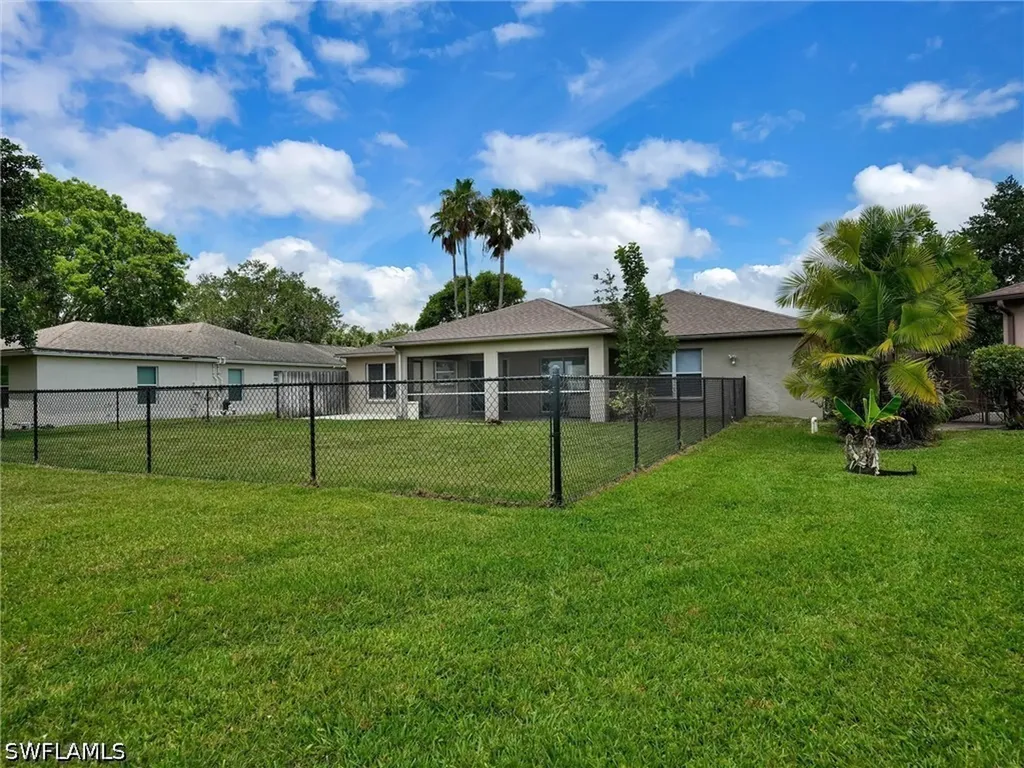 3200 Orange Grove Trail Naples FL 34120