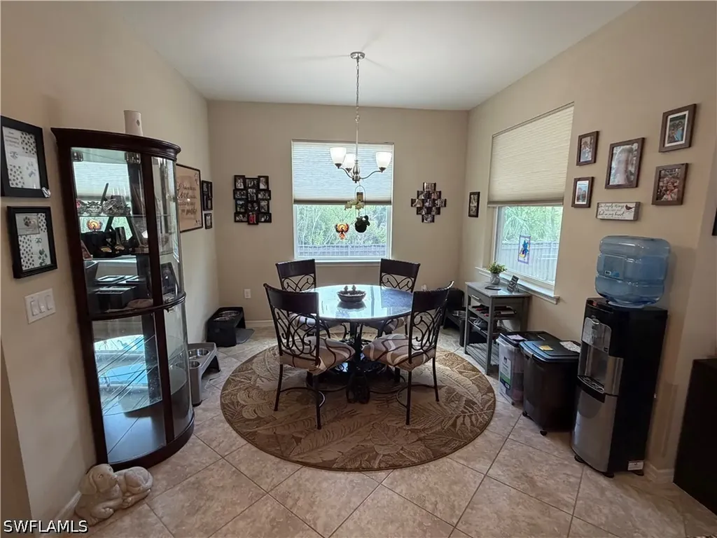 3115 Amadora Circle Cape Coral FL 33909