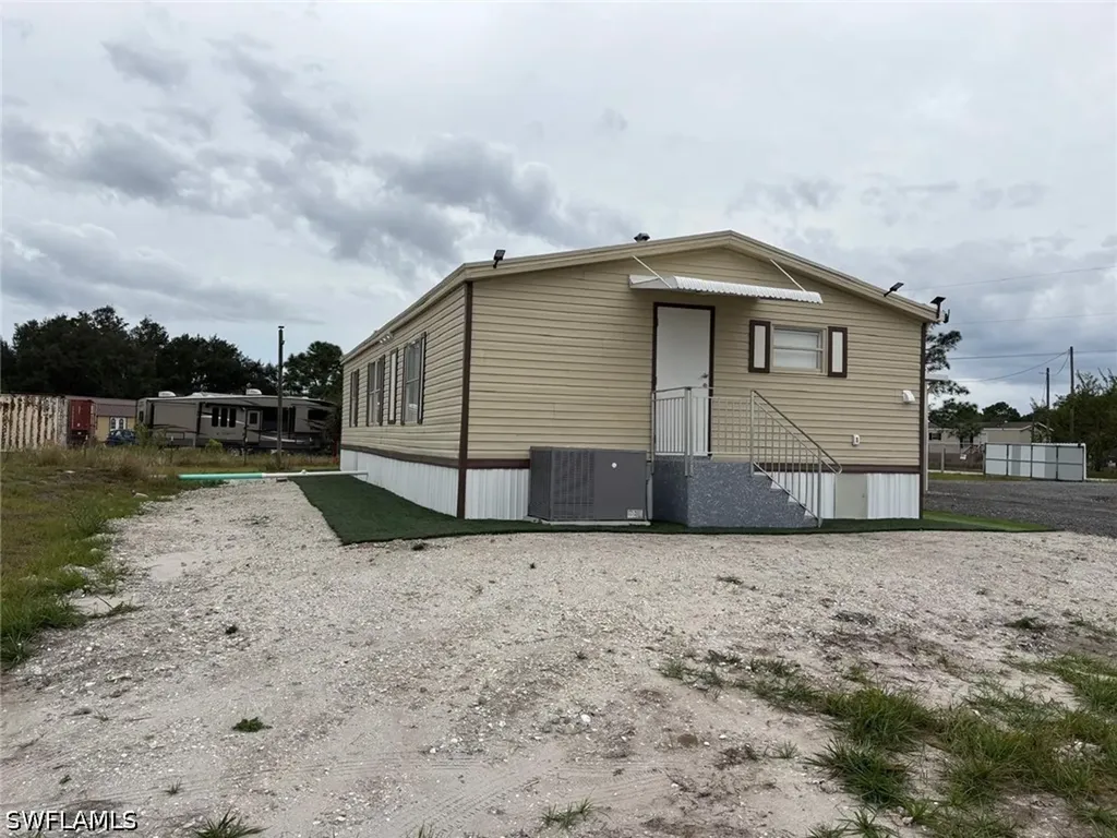 555 N Palomino Street Montura Ranches FL 33440