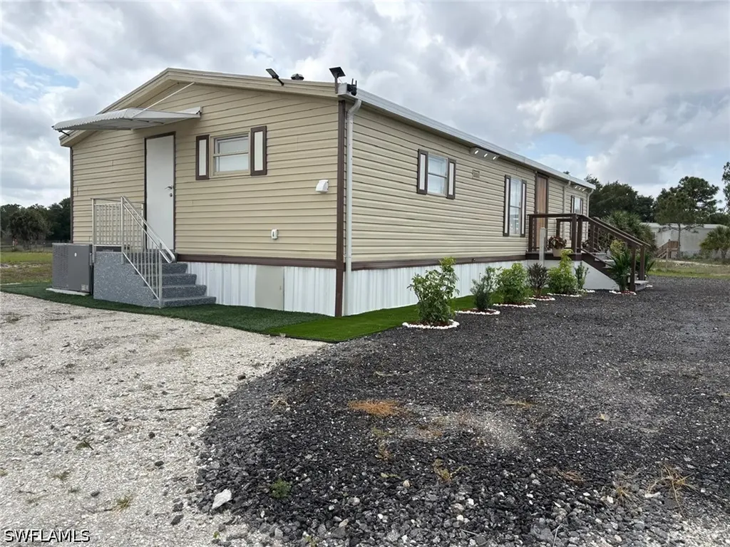 555 N Palomino Street Montura Ranches FL 33440