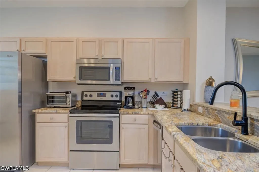 8223 Parkstone Place Naples FL 34120