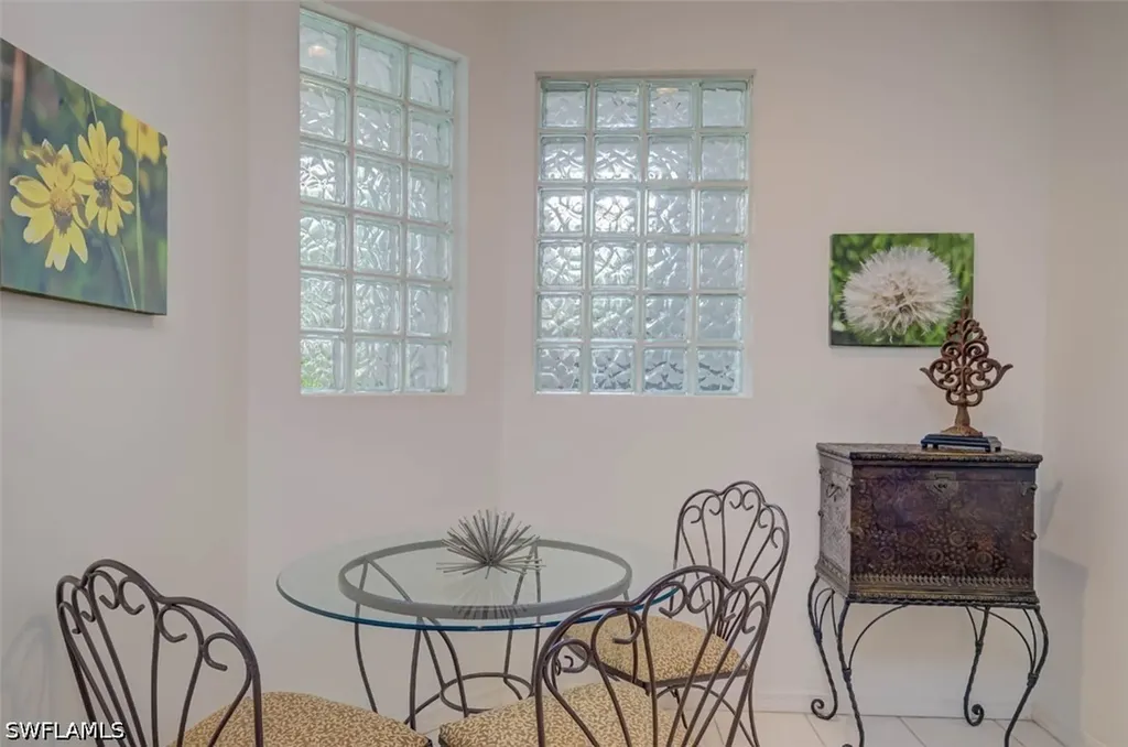 8223 Parkstone Place Naples FL 34120