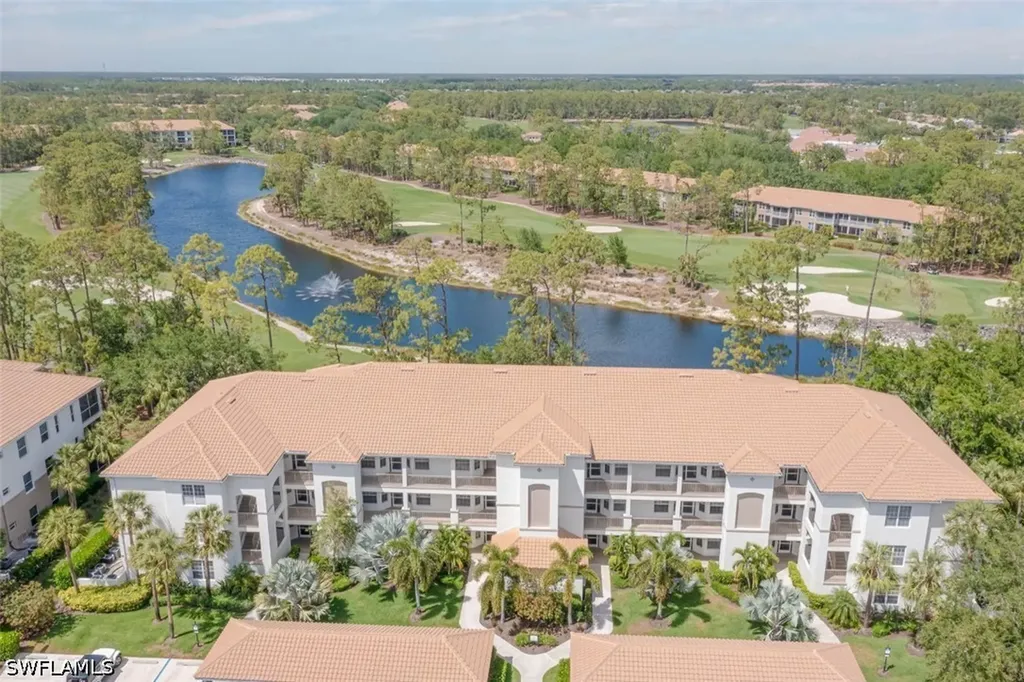 8223 Parkstone Place Naples FL 34120