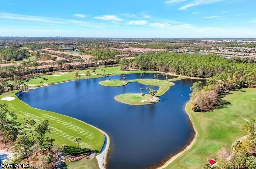 8223 Parkstone Place Naples FL 34120