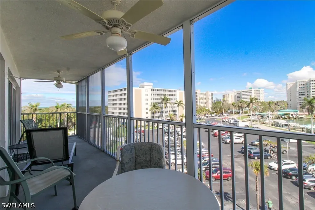 1 Bluebill Avenue Naples FL 34108