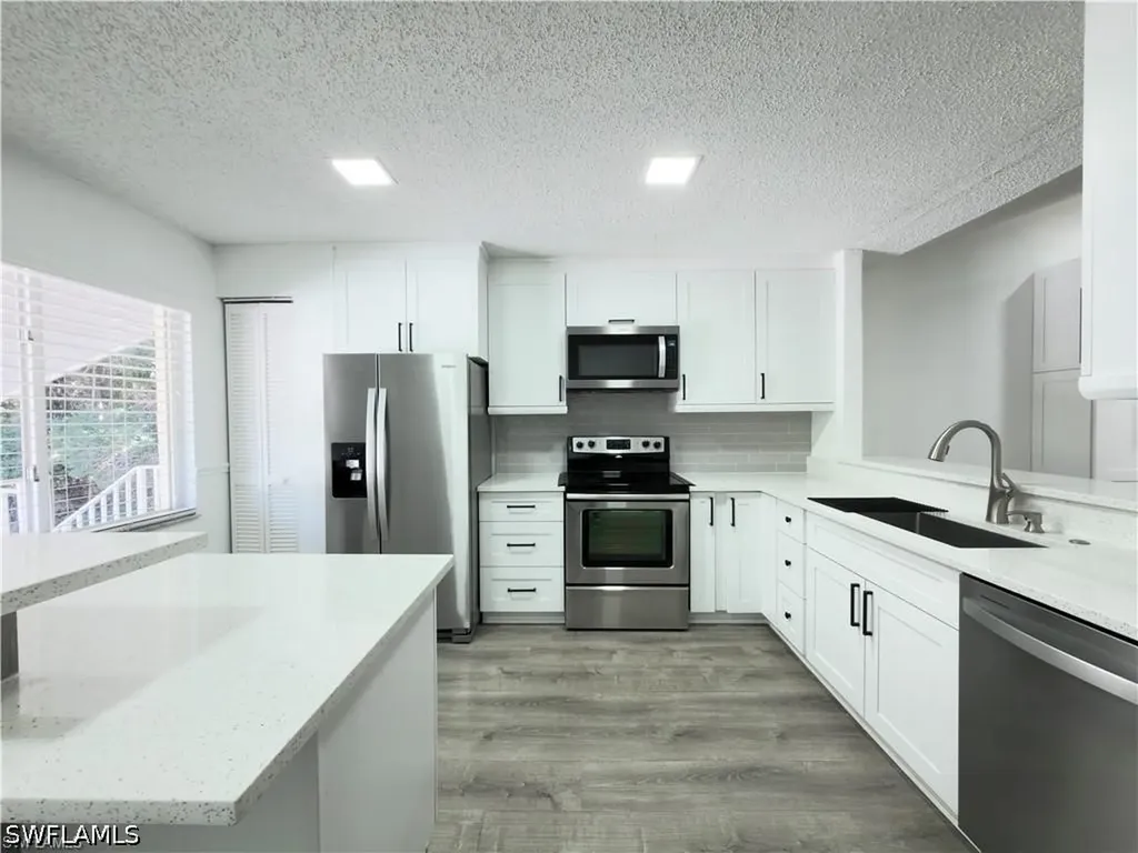 3451 County Barn Road Naples FL 34112