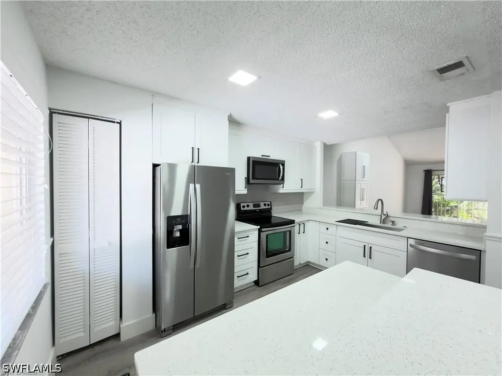 3451 County Barn Road Naples FL 34112