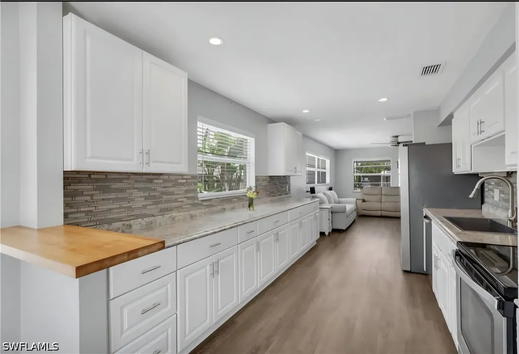862 95th Avenue N Naples FL 34108