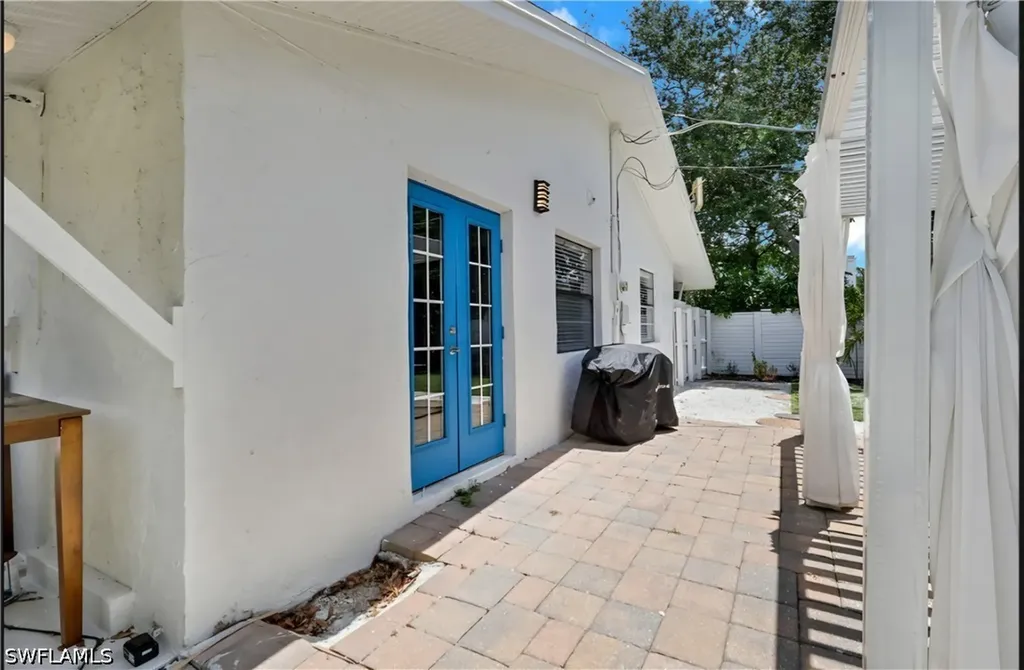 862 95th Avenue N Naples FL 34108