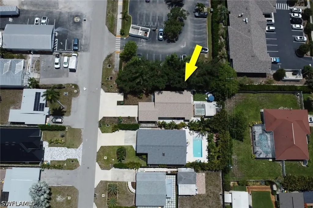 862 95th Avenue N Naples FL 34108
