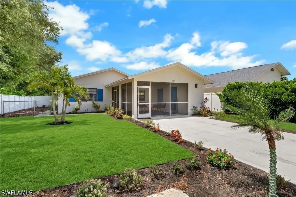 862 95th Avenue N Naples FL 34108