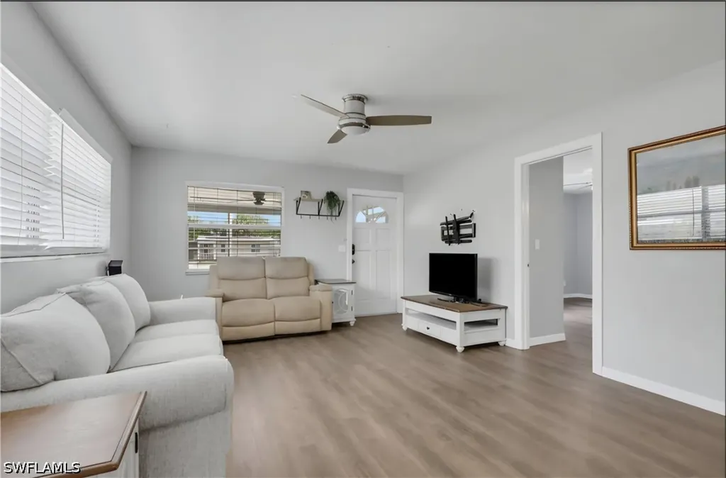 862 95th Avenue N Naples FL 34108