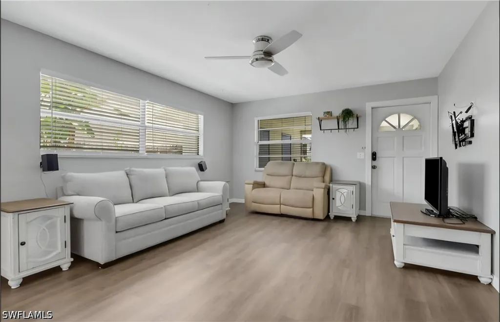 862 95th Avenue N Naples FL 34108