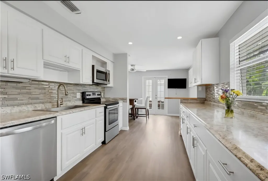 862 95th Avenue N Naples FL 34108