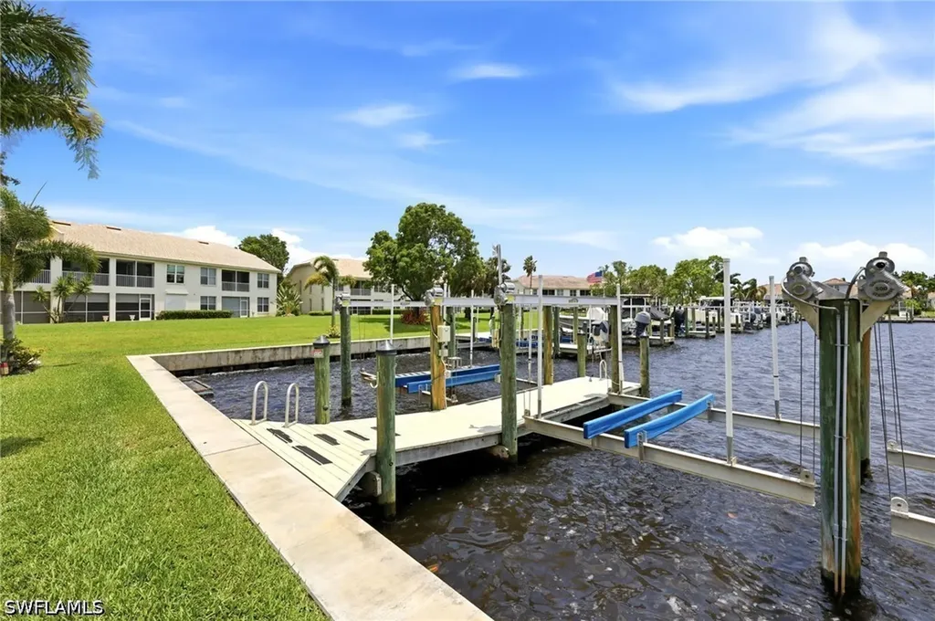 275 Cays Drive Naples FL 34114