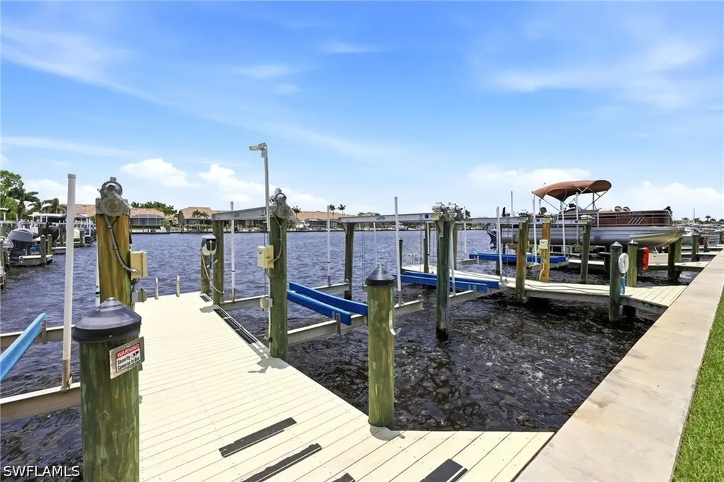 275 Cays Drive Naples FL 34114