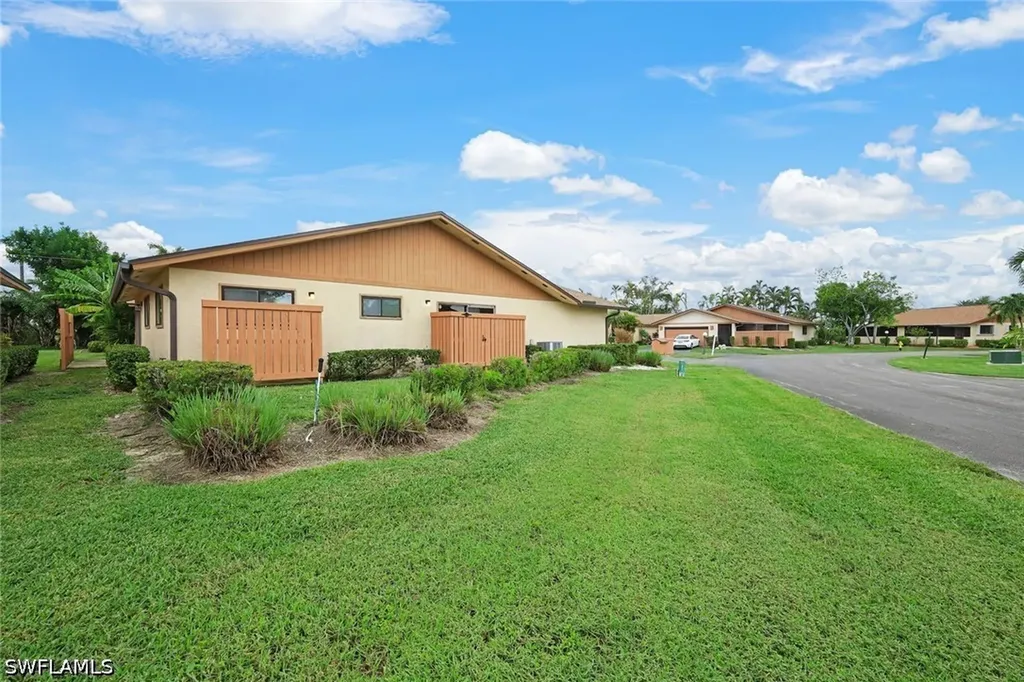 6474 Royal Woods Drive Fort Myers FL 33908