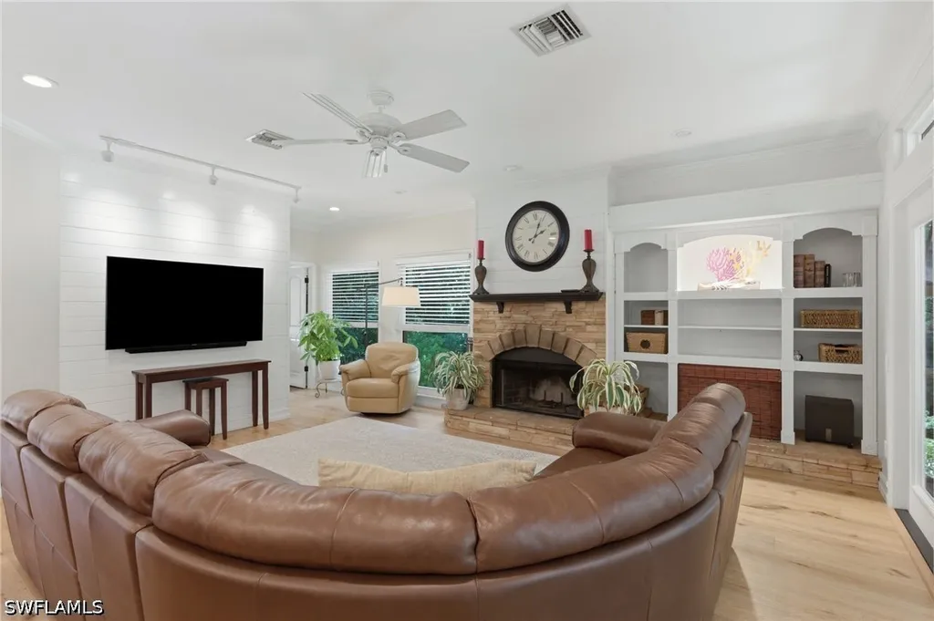 5070 Tamarind Ridge Drive Naples FL 34119