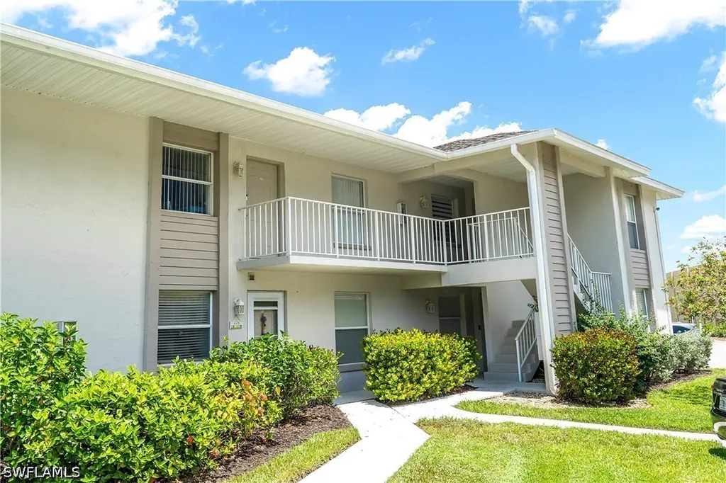 1330 Derbyshire Court Naples FL 34116