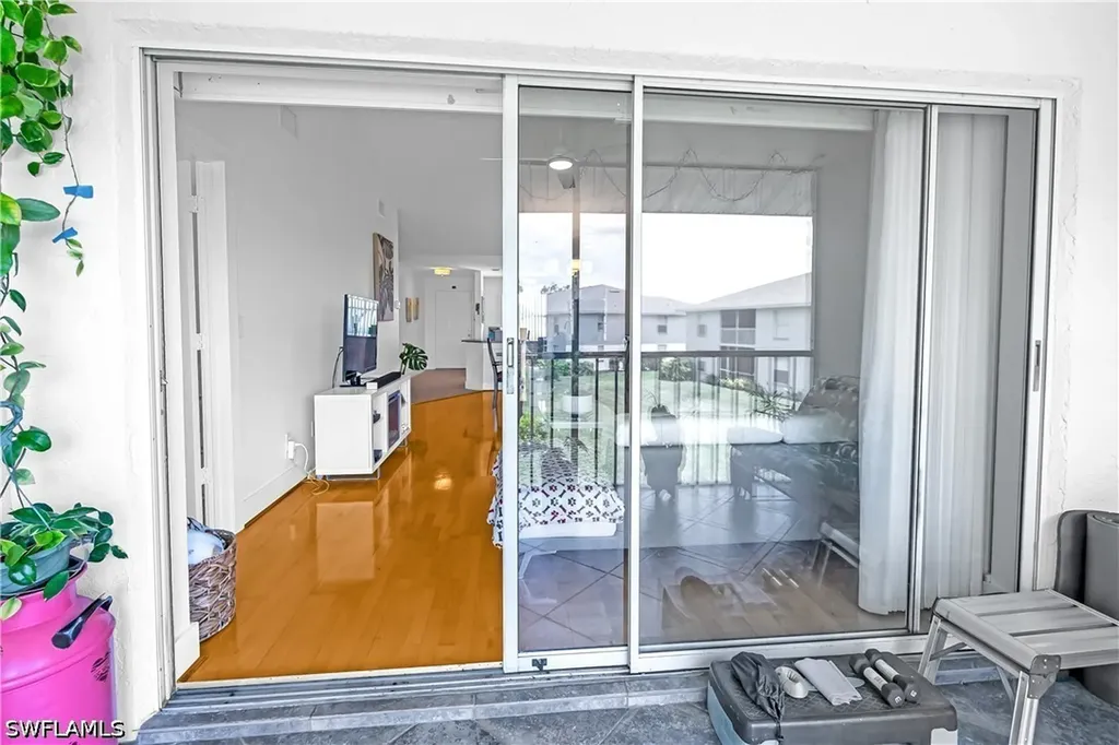 1330 Derbyshire Court Naples FL 34116