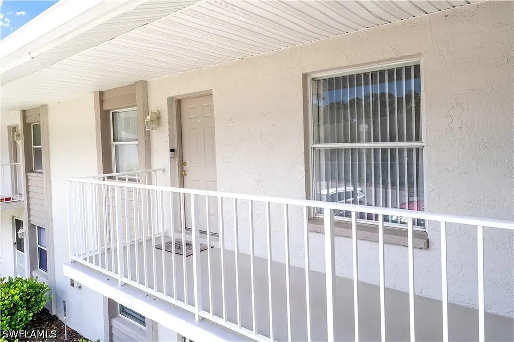 1330 Derbyshire Court Naples FL 34116