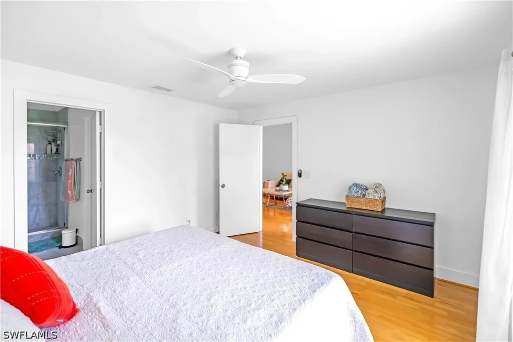 1330 Derbyshire Court Naples FL 34116