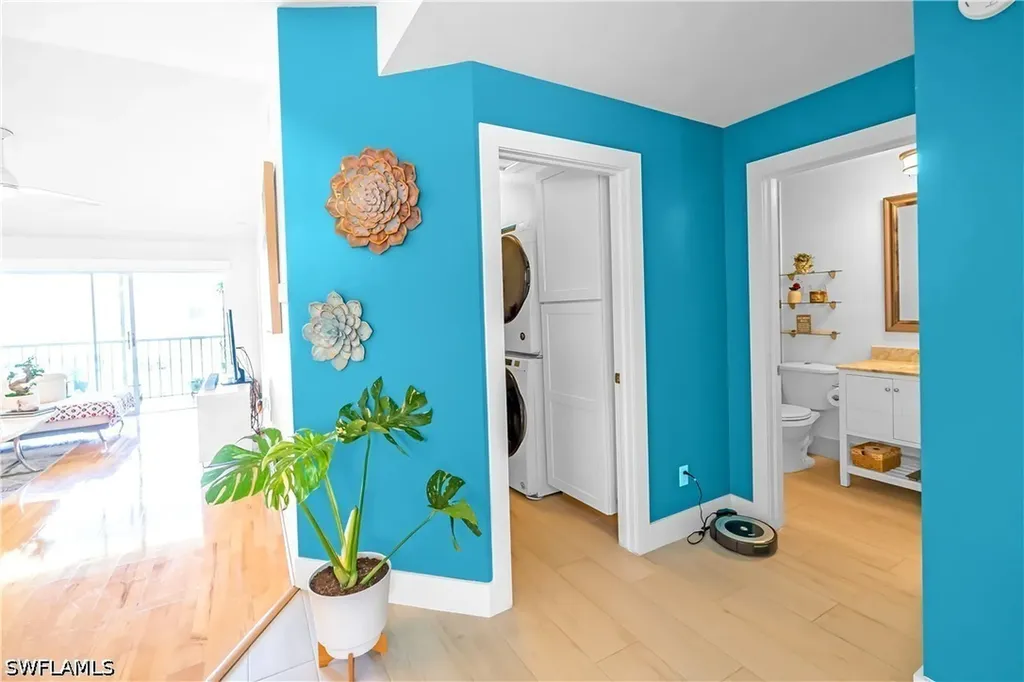 1330 Derbyshire Court Naples FL 34116