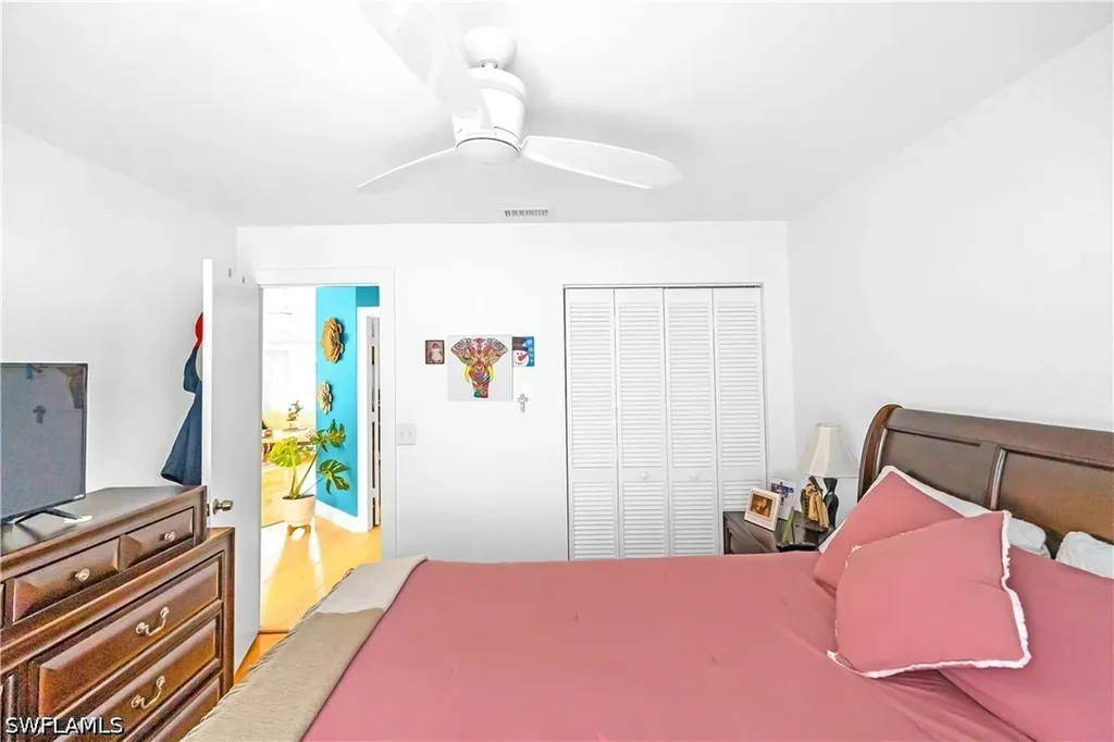 1330 Derbyshire Court Naples FL 34116