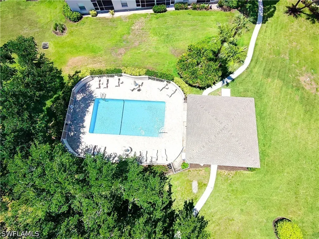 1330 Derbyshire Court Naples FL 34116