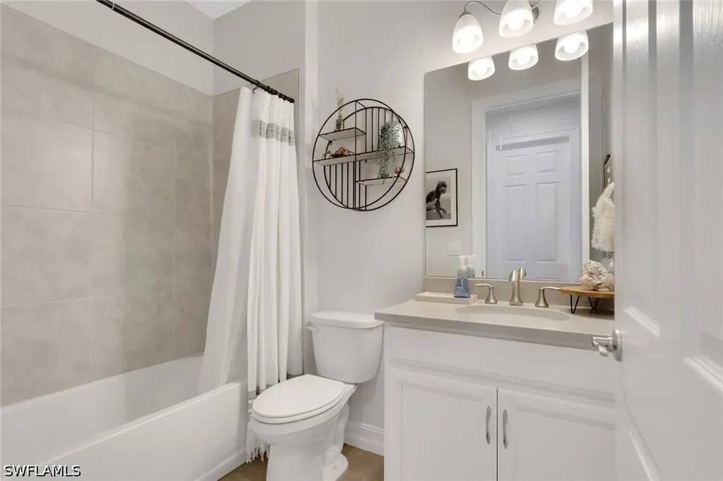 831 Enbrook Loop Naples FL 34114