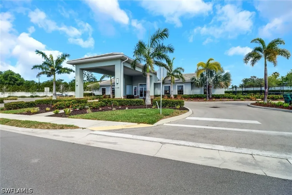 831 Enbrook Loop Naples FL 34114