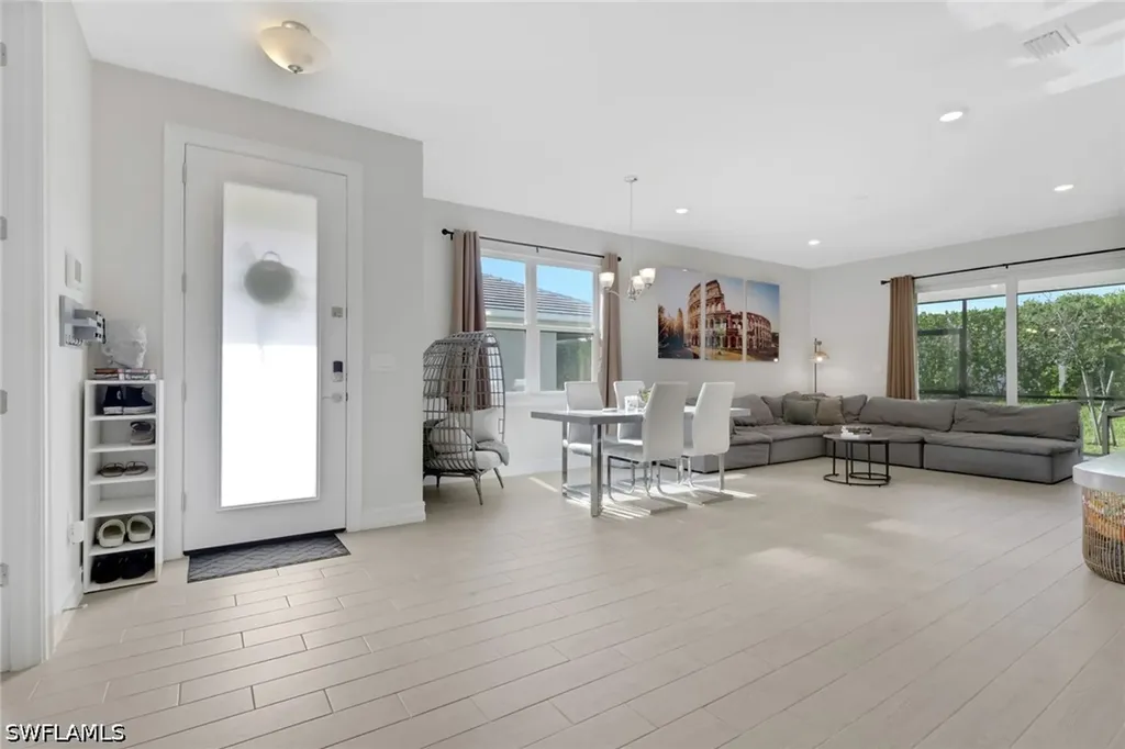 831 Enbrook Loop Naples FL 34114