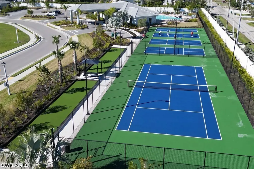 831 Enbrook Loop Naples FL 34114