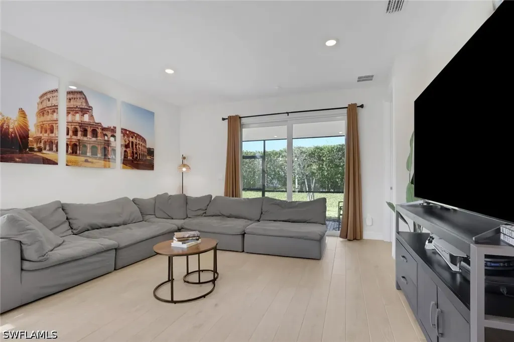 831 Enbrook Loop Naples FL 34114