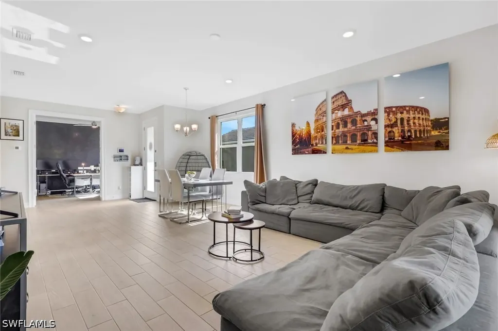 831 Enbrook Loop Naples FL 34114