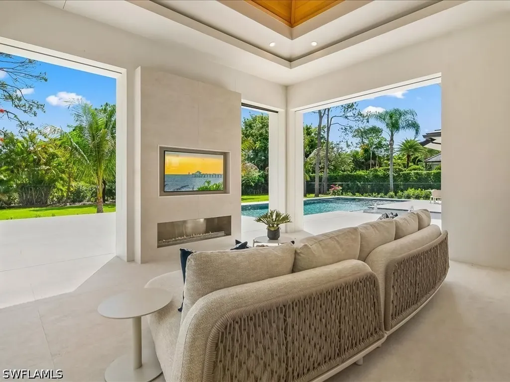 500 Ridge Drive Naples FL 34108