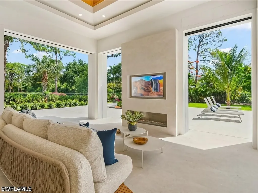 500 Ridge Drive Naples FL 34108