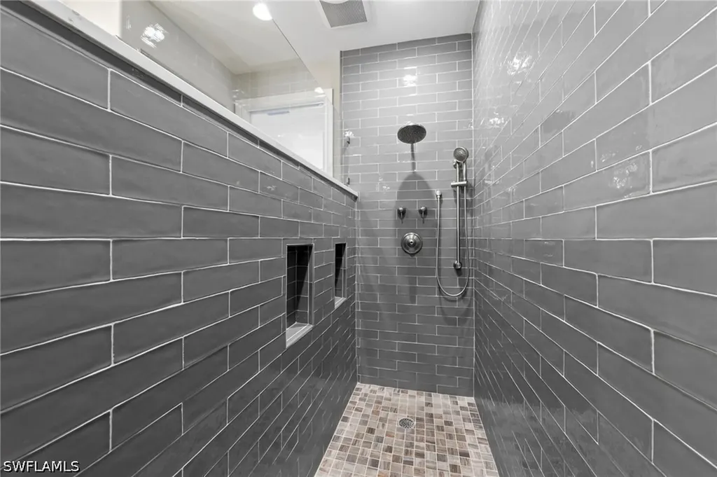 9076 Rialto Street Naples FL 34113