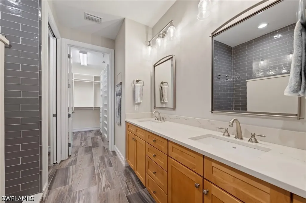 9076 Rialto Street Naples FL 34113