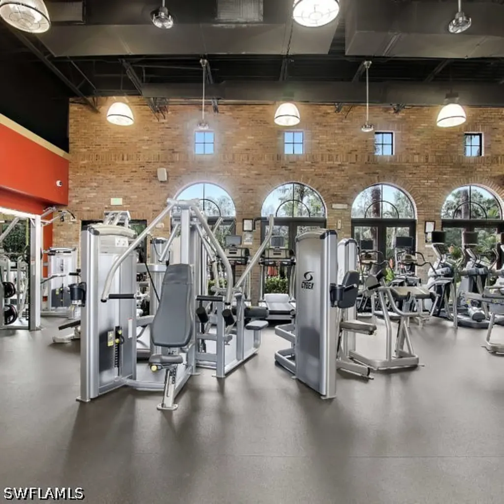 9076 Rialto Street Naples FL 34113