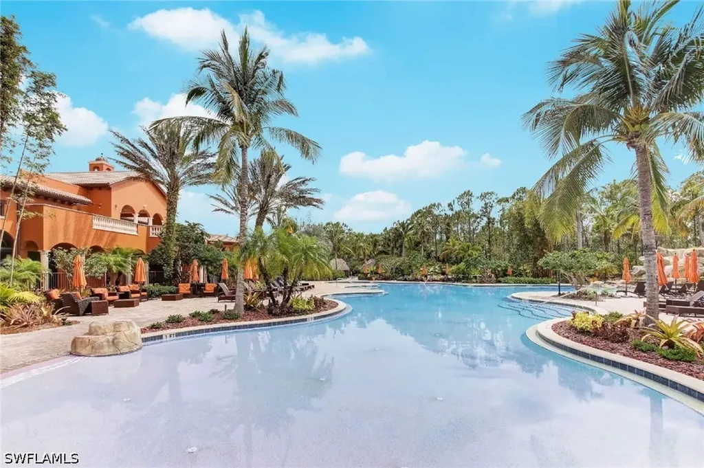 9076 Rialto Street Naples FL 34113