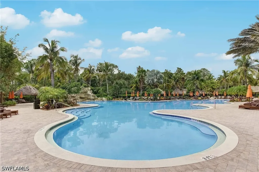 9076 Rialto Street Naples FL 34113
