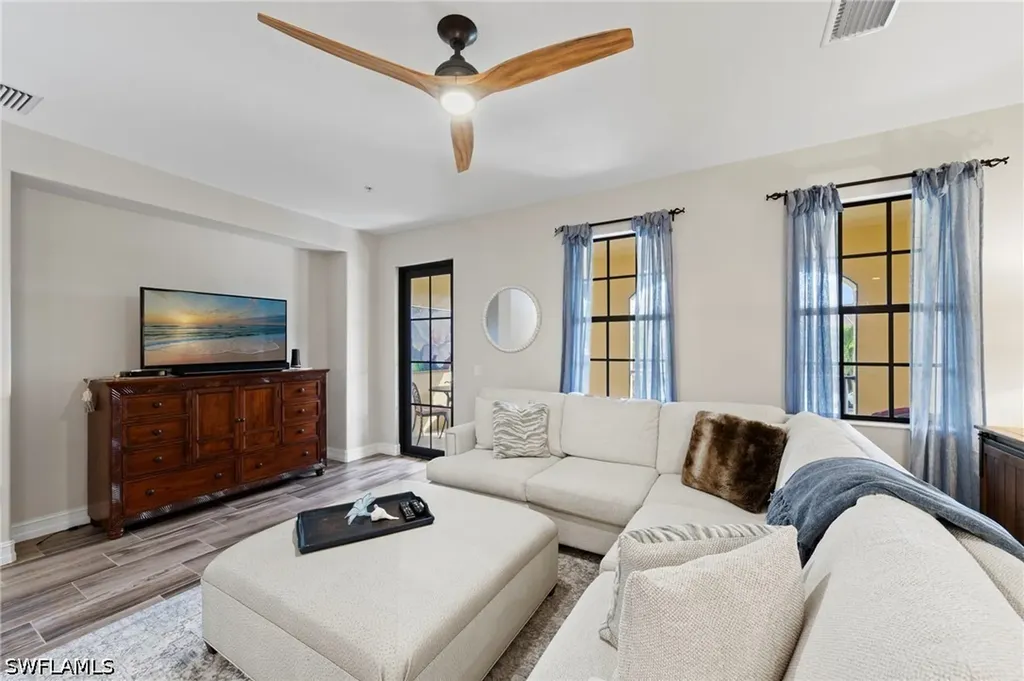 9076 Rialto Street Naples FL 34113