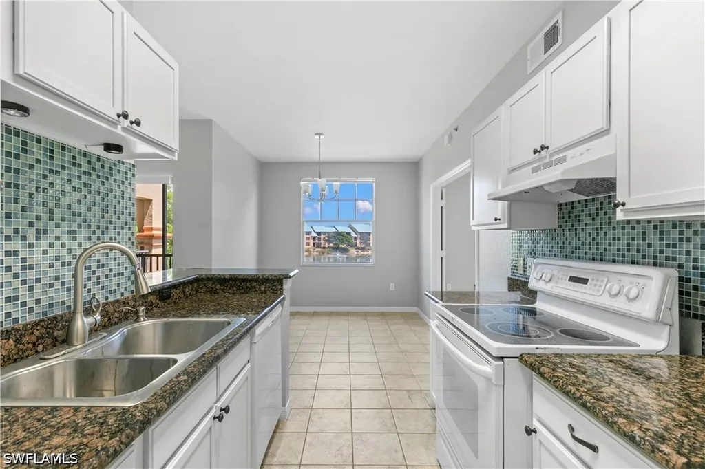 7905 Preserve Circle Naples FL 34119
