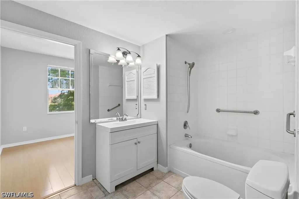 7905 Preserve Circle Naples FL 34119