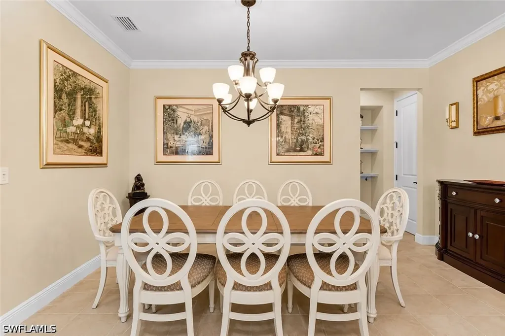 3865 Helmsman Drive Naples FL 34120
