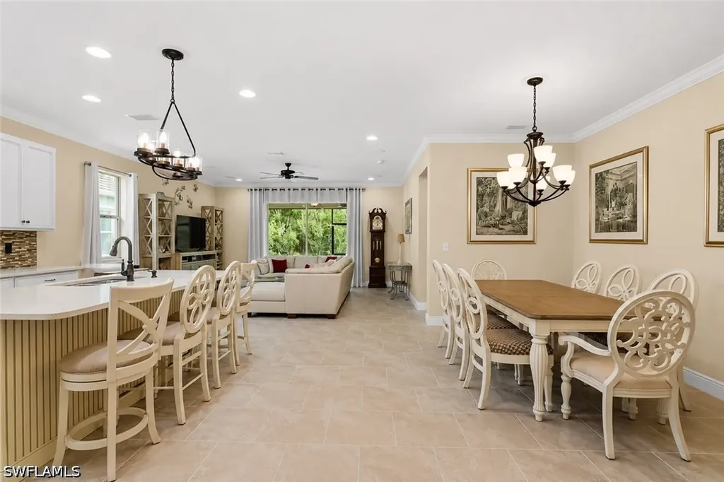 3865 Helmsman Drive Naples FL 34120